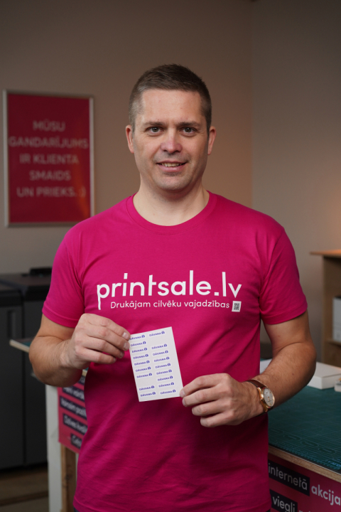 Mazas-etiketes-druka