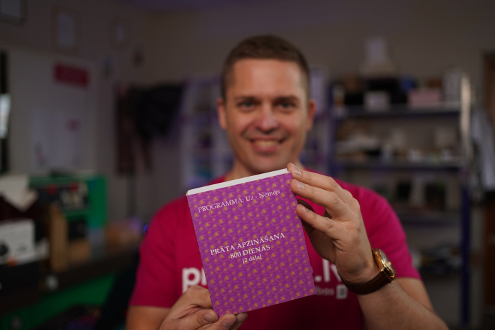 Cietais-sejums-gramata