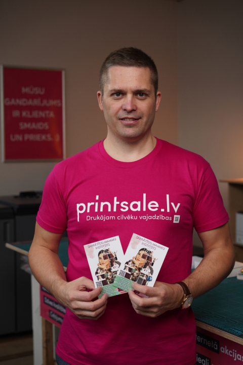 Ielugumu-kartinu-drukasana