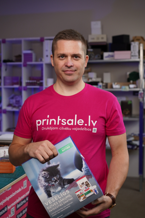 Kartona-kastites-izgatavosana