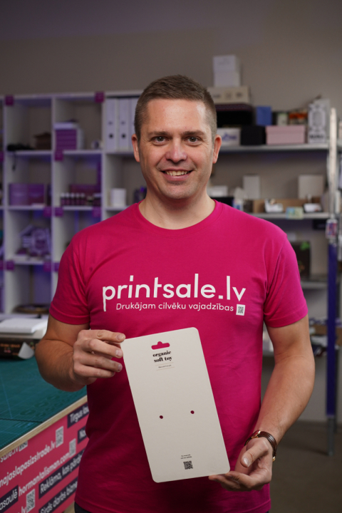 Reklamas-stendu-razosana