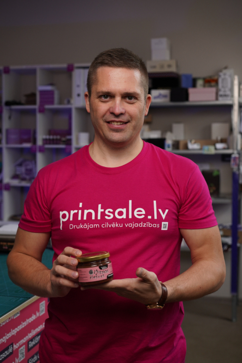 Uzlimju-druka-burcinam